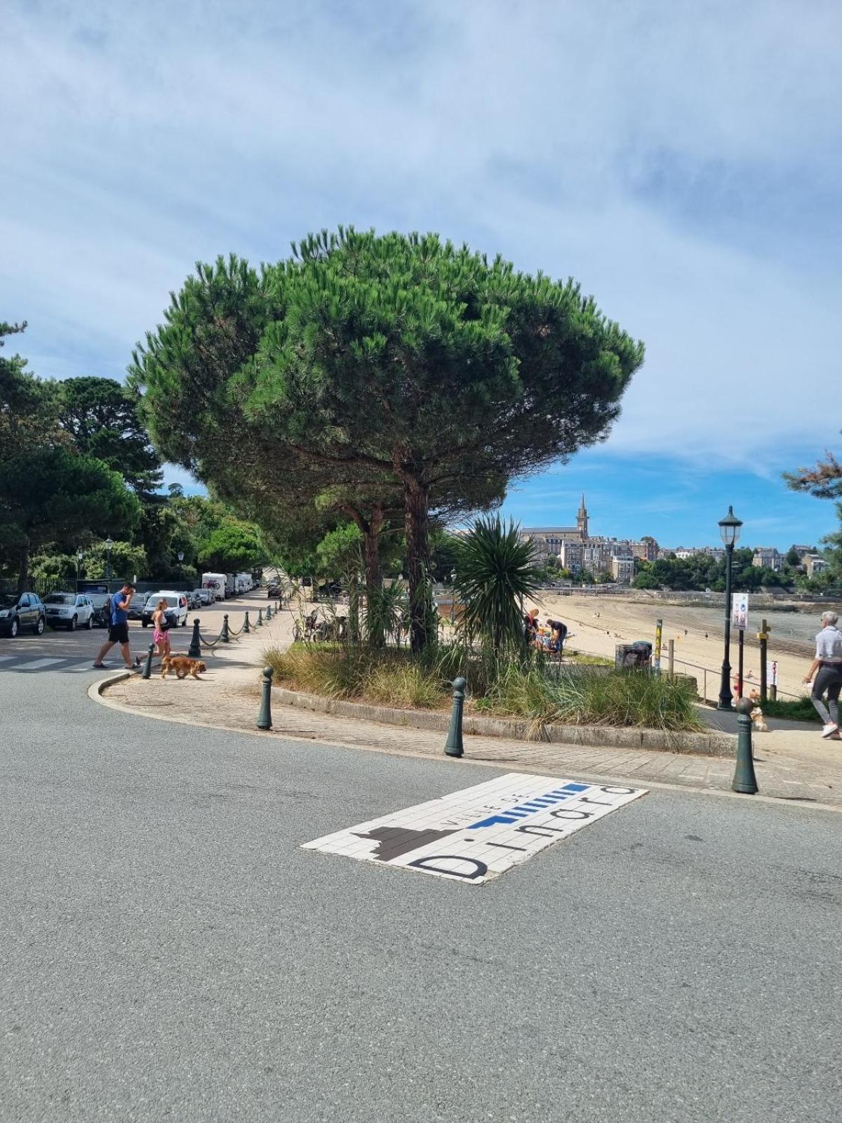 Le Mistral Du Centre Ville ,Chaleureux A 2 Min De La Plage Dinard Luaran gambar